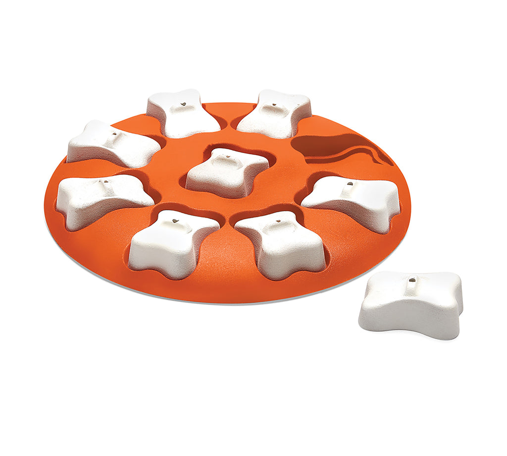 Outward Hound The Smart Interactive Treat Hiding Dog - Orange 